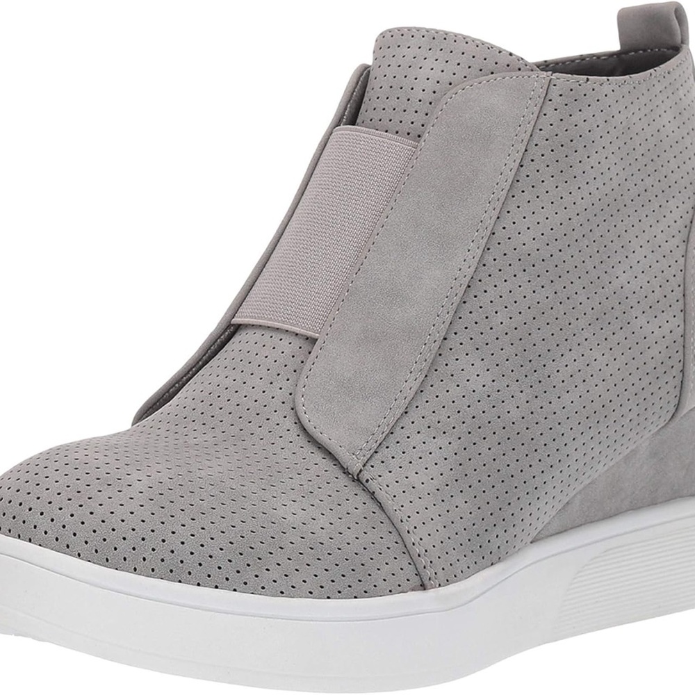 NIB Journee Collection Clara Gray Perforated Wedge Sneaker Sz 8.5 BRAND NEW